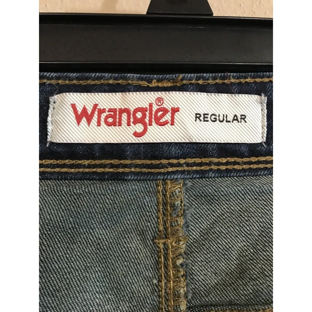 2- Wrangler Men's Classic W Back Pockets 5 Pocket Jeans Cotton Regular Fit 40x32